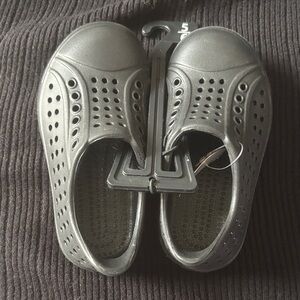 Wonder Nation Kids Gray Water Shoes